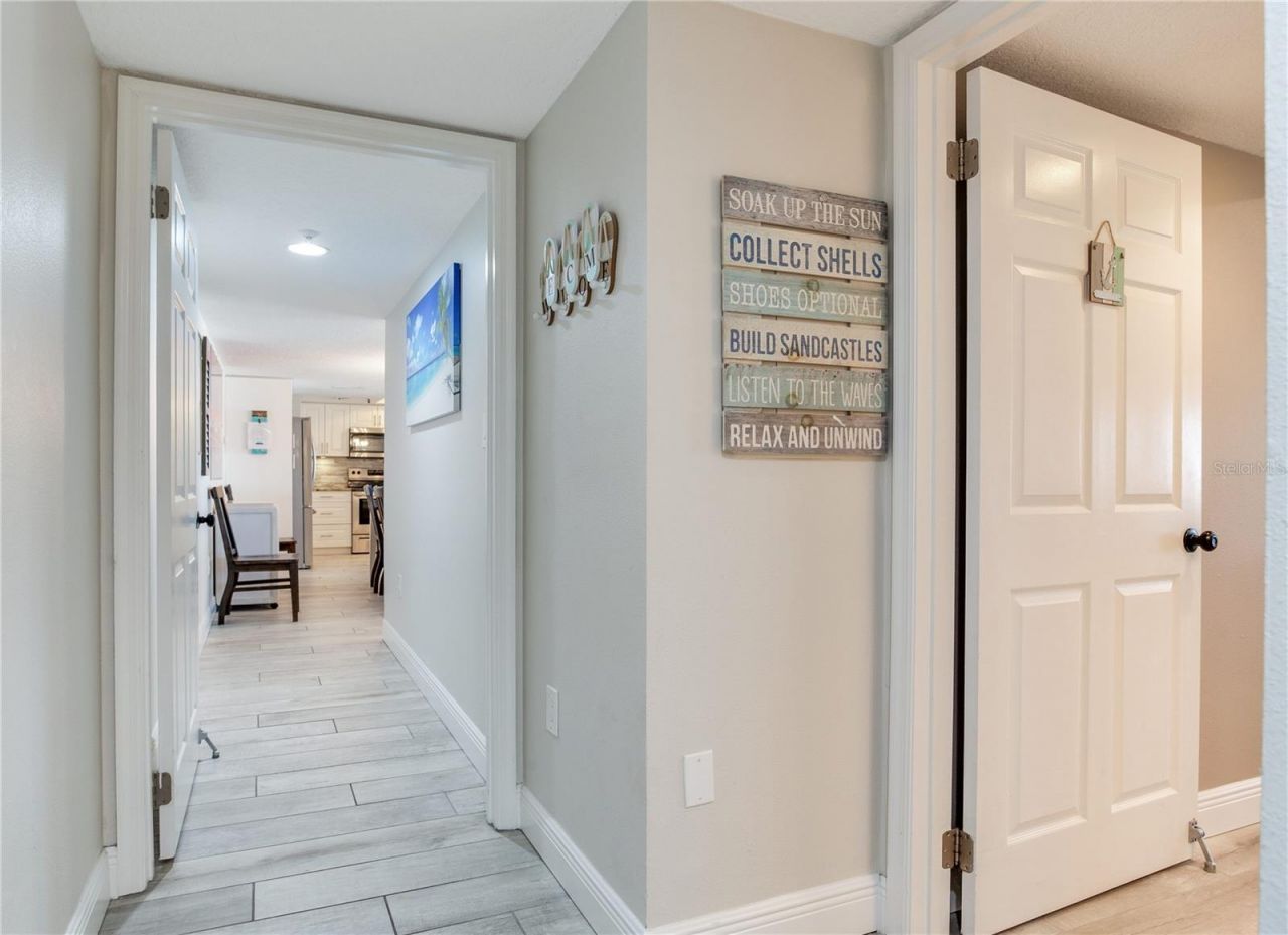 17450 Gulf Boulevard, Unit 206, Redington Shores, FL 33708 Photo