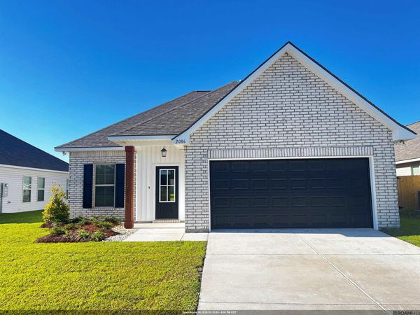 2086 Sherri's Way, Port Allen, LA 70767