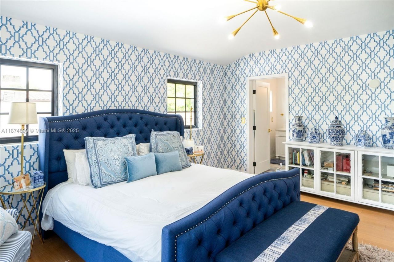 5149 Alton Rd, Miami Beach, FL 33140 Photo