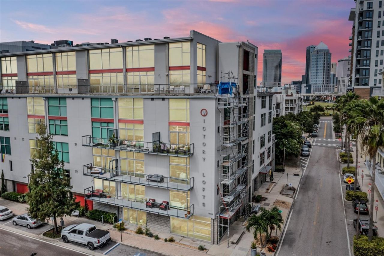 101 S 12th Street, Unit 401, Tampa, FL 33602 Main Photo