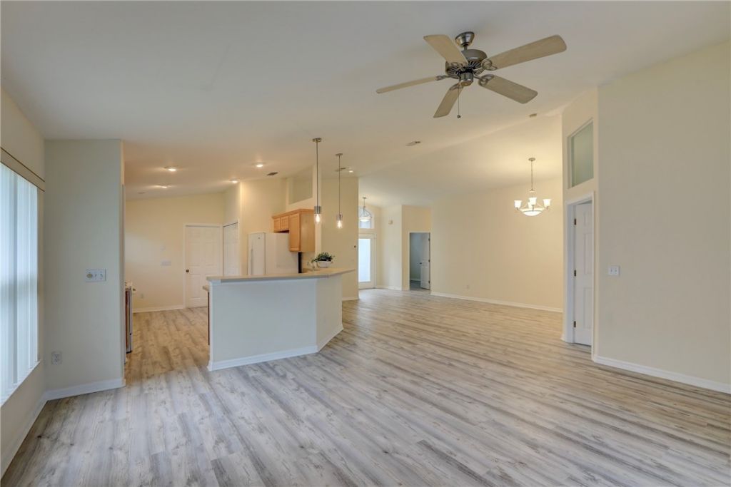 596 Willow Court, Sebastian, FL 32958 Photo