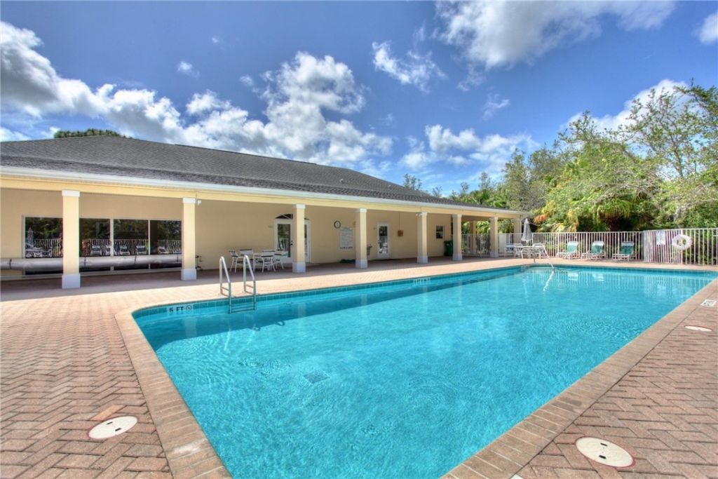 596 Willow Court, Sebastian, FL 32958 Photo