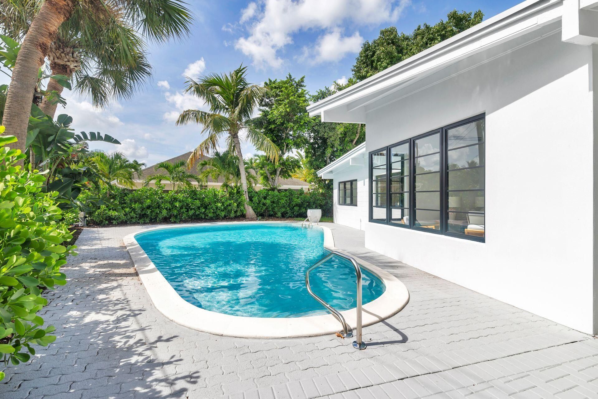 7512 W Lake Drive, Lake Clarke Shores, FL 33406 Photo