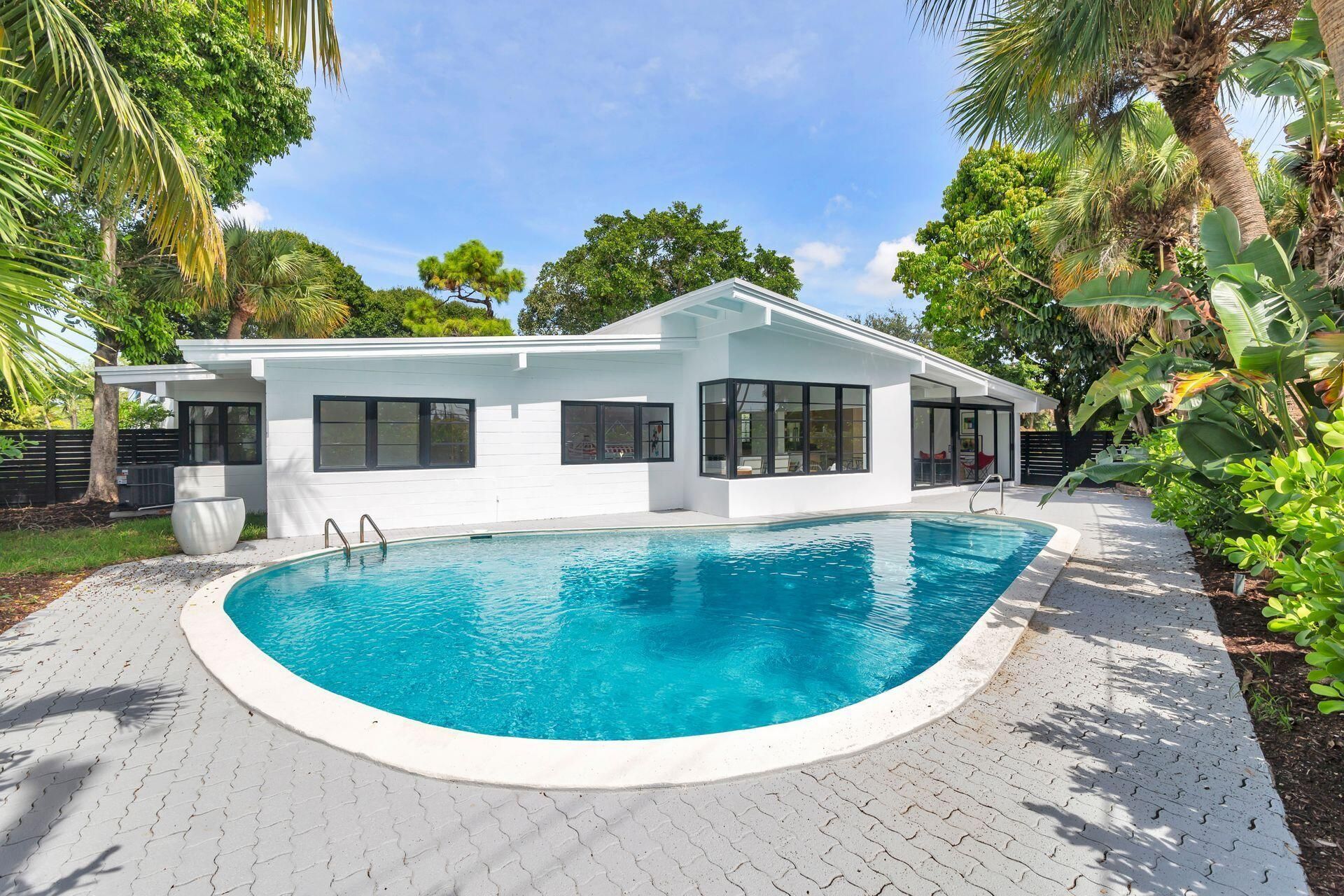 7512 W Lake Drive, Lake Clarke Shores, FL 33406 Photo