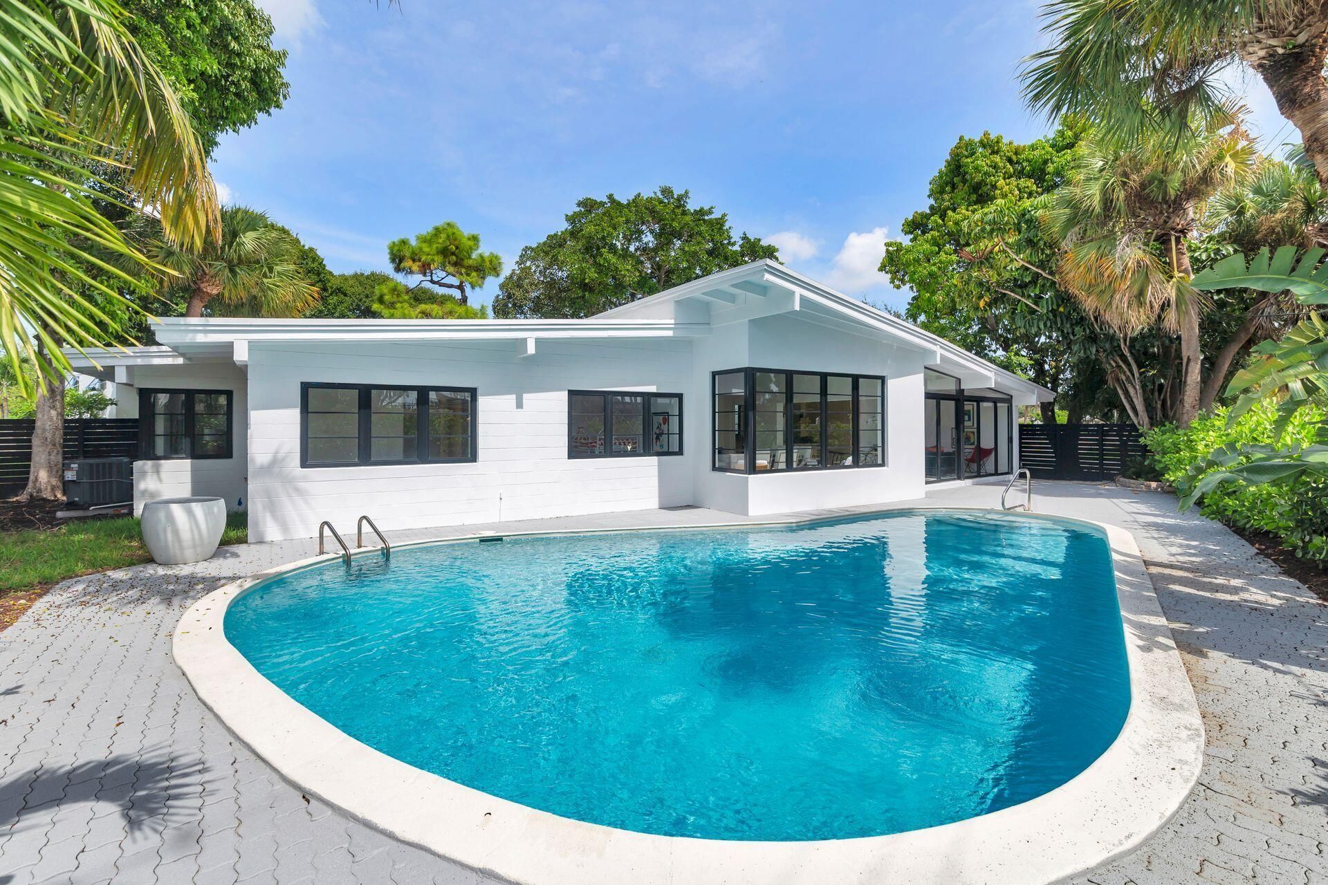 7512 W Lake Drive, Lake Clarke Shores, FL 33406 Photo