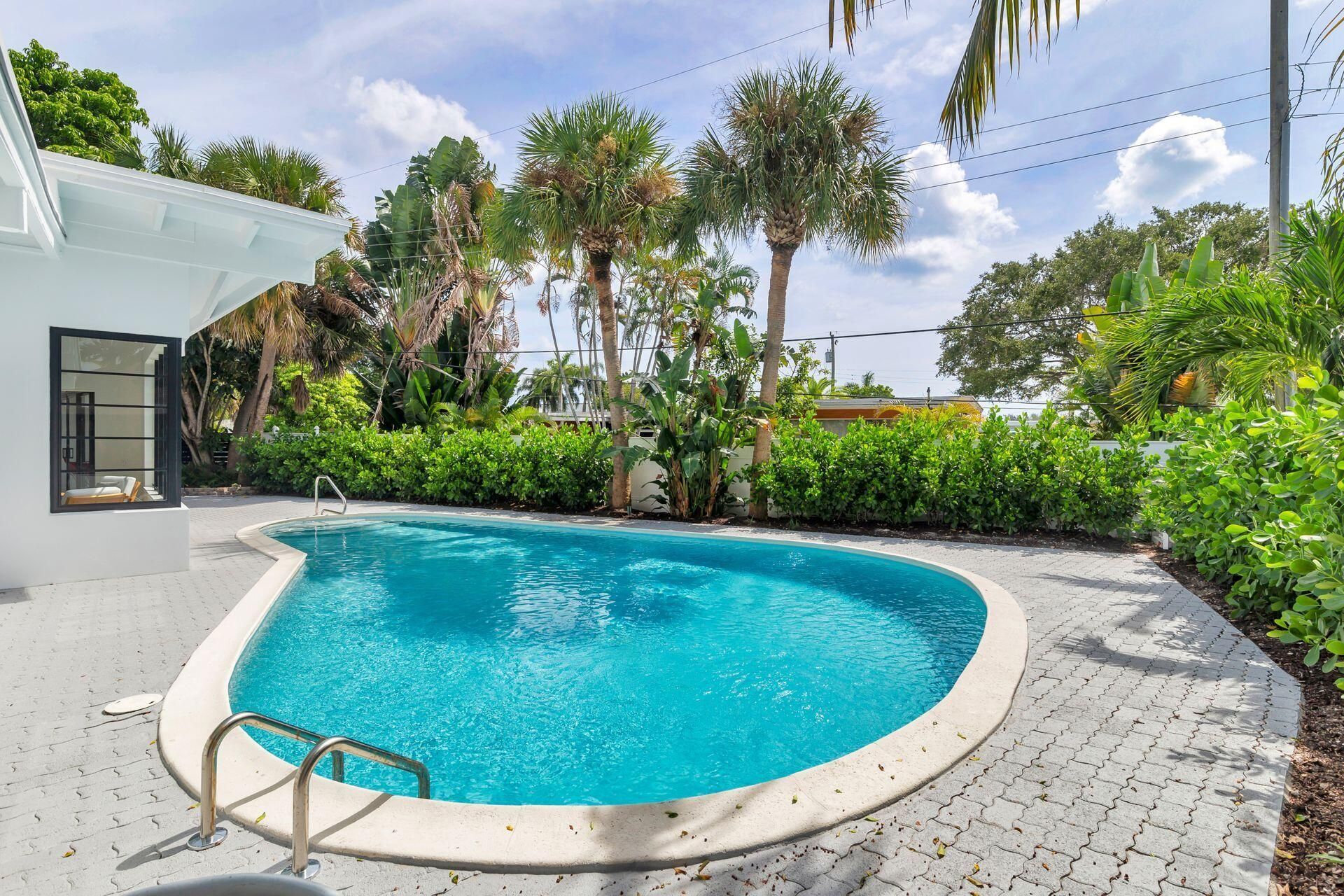 7512 W Lake Drive, Lake Clarke Shores, FL 33406 Photo