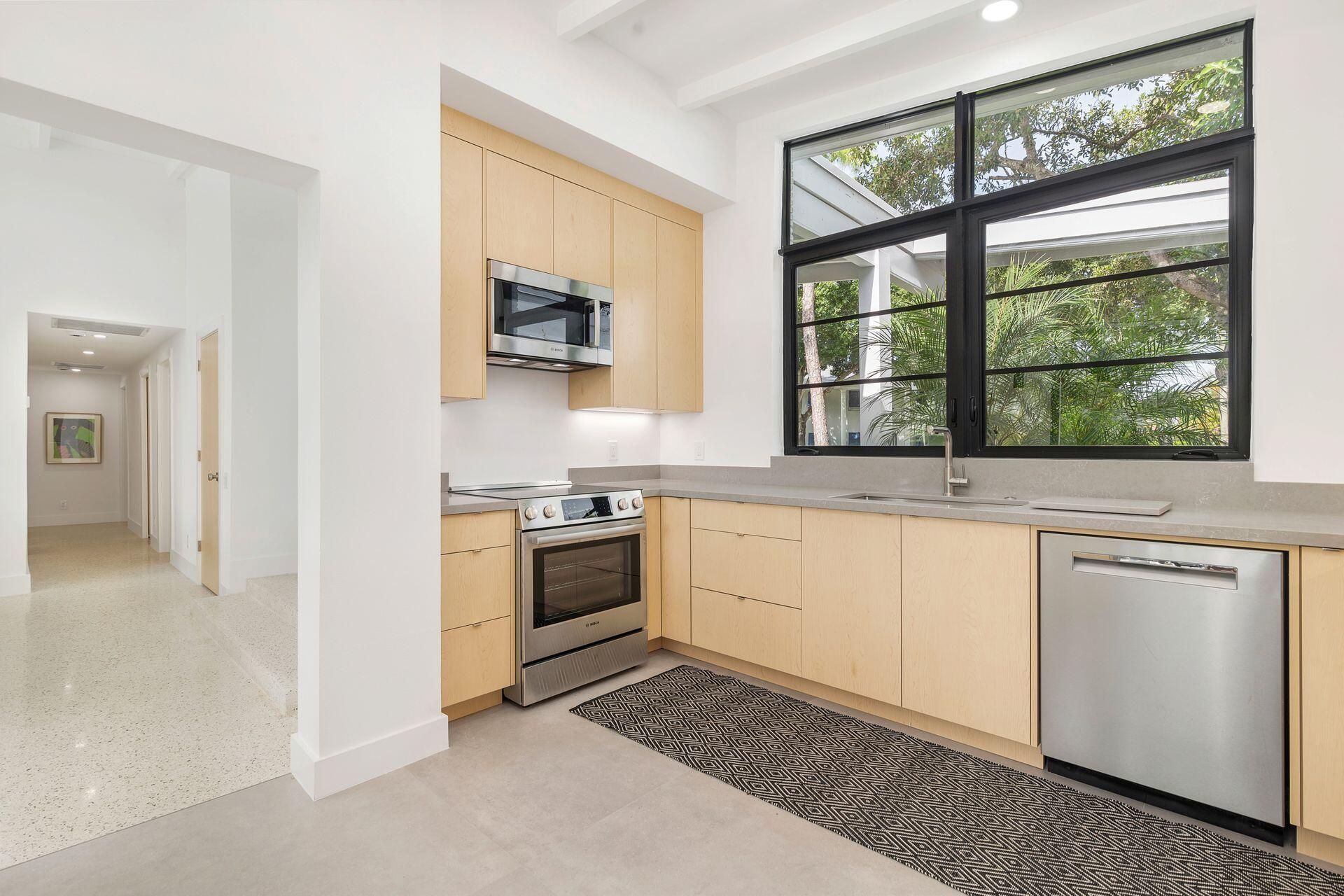 7512 W Lake Drive, Lake Clarke Shores, FL 33406 Photo