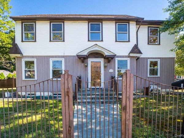 9001 215th Street, Queens Village, NY 11428