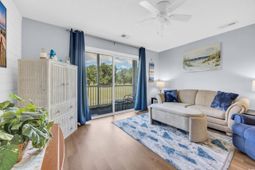 581 Blue River Ct. photo 4