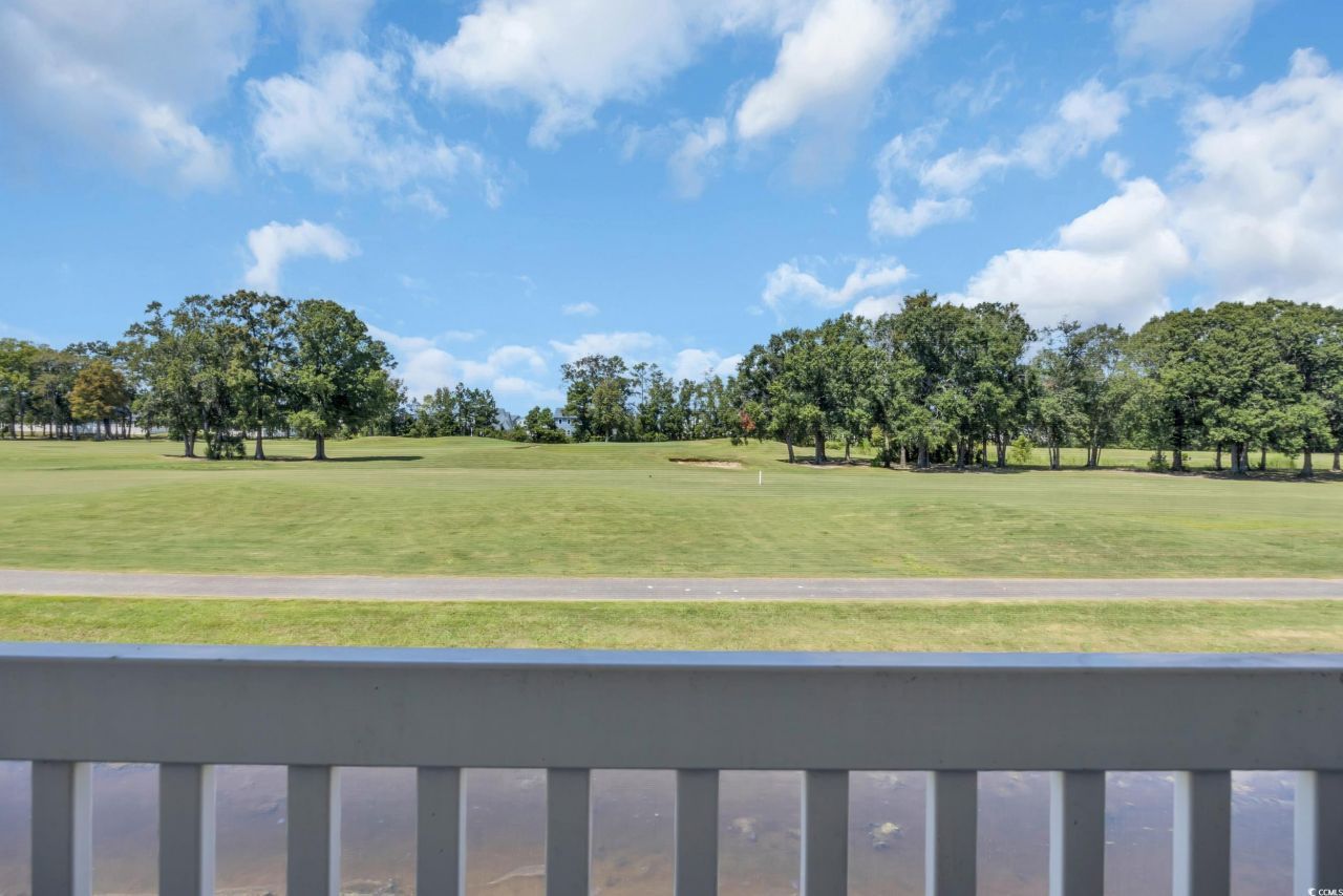 581 Blue River Ct. Photo 8