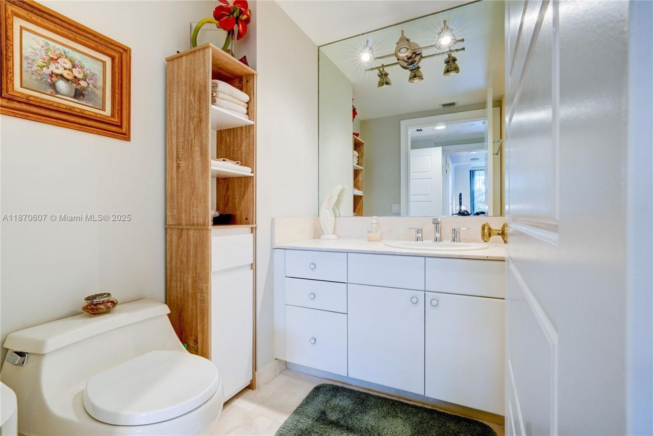 2000 Island Blvd, Unit 408, Aventura, FL 33160 Photo