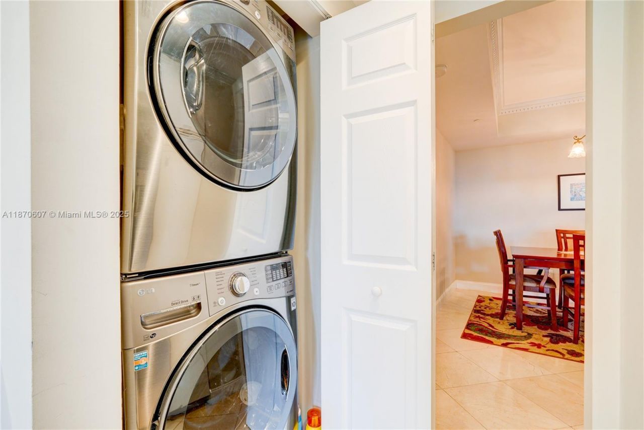 2000 Island Blvd, Unit 408, Aventura, FL 33160 Photo