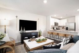 310 Honeystone St photo 4