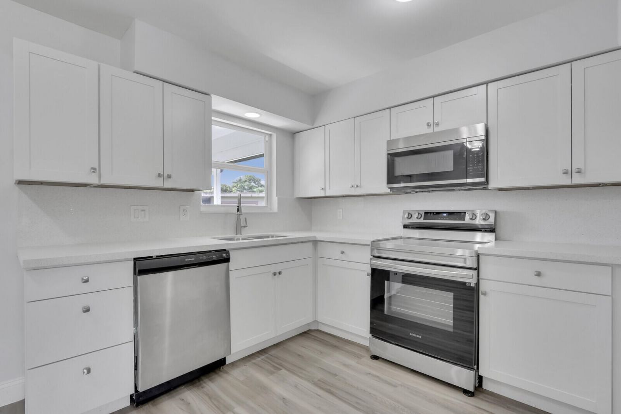 119 SE Camino Street, Port Saint Lucie, FL 34952 Main Photo