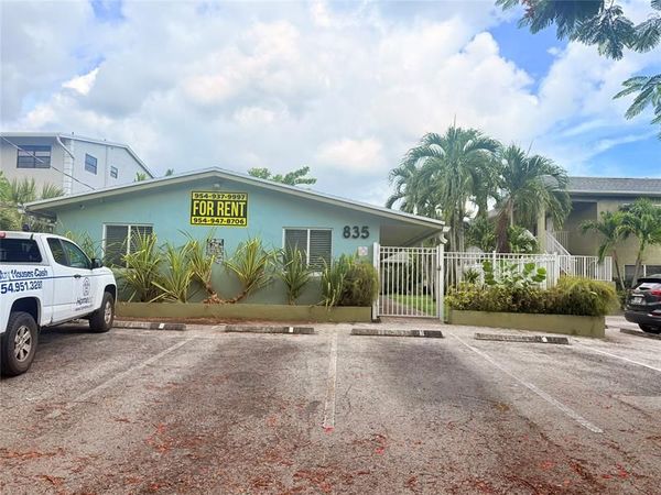 835 NE 18th Court, Fort Lauderdale, FL 33305