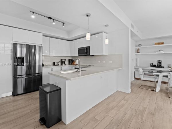 999 SW 1st Ave, Unit 3304, Miami, FL 33130