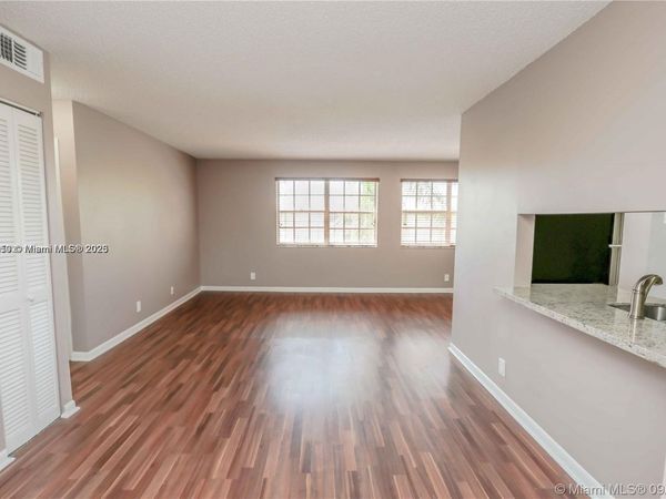 8734 SW 3rd St, Unit 206, Pembroke Pines, FL 33025