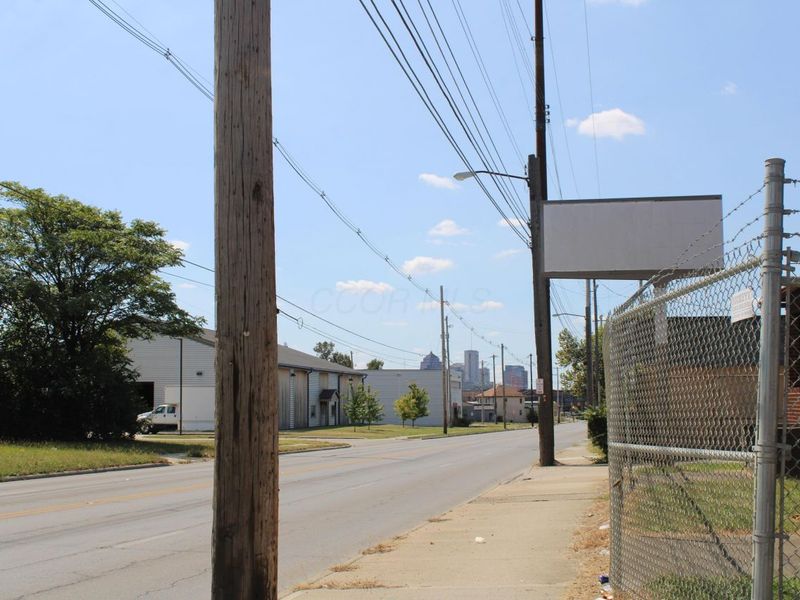 1227 Cleveland Avenue, Columbus, OH 43201 Photo 13