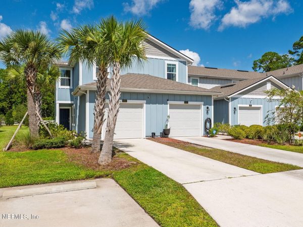 862 CAPITOL Parkway, Jacksonville, FL 32218