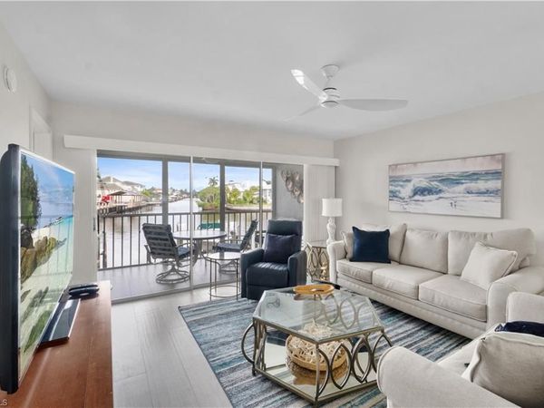 10686 Gulf Shore DR, Unit A105, NAPLES, FL 34108