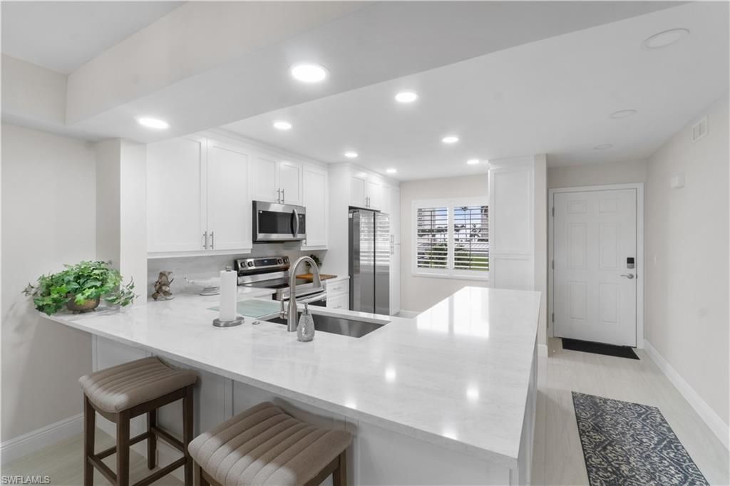 10686 Gulf Shore Dr, Unit A105, Naples, FL 34108 Photo