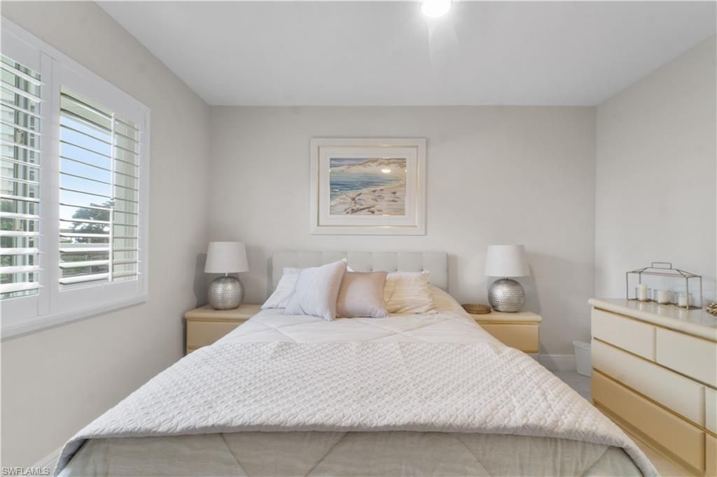 10686 Gulf Shore Dr, Unit A105, Naples, FL 34108 Photo