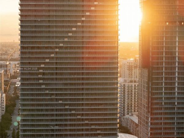 700 NE 24th St, Unit 1706, Miami, FL 33137