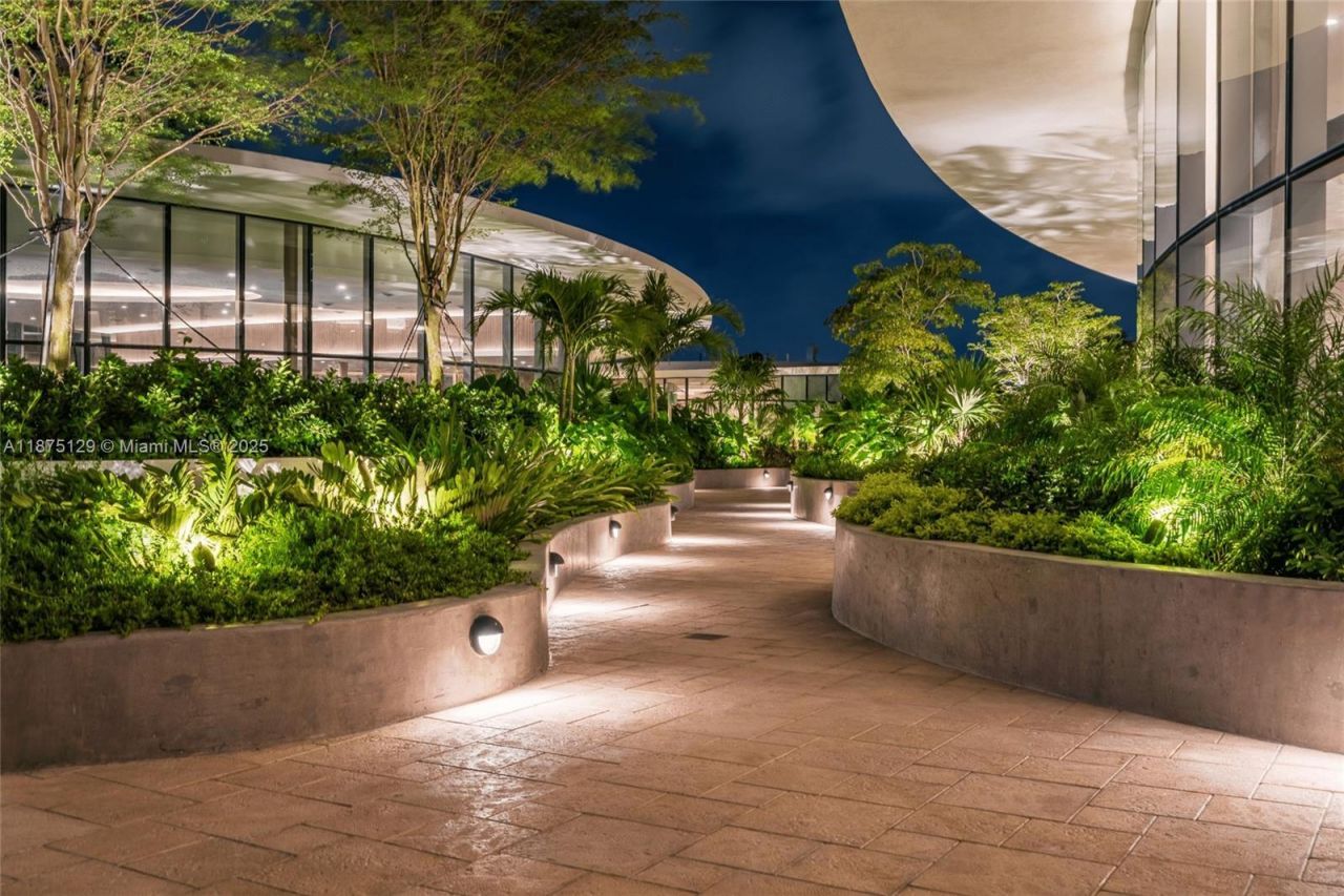 700 NE 24th St, Unit 1706, Miami, FL 33137 Photo