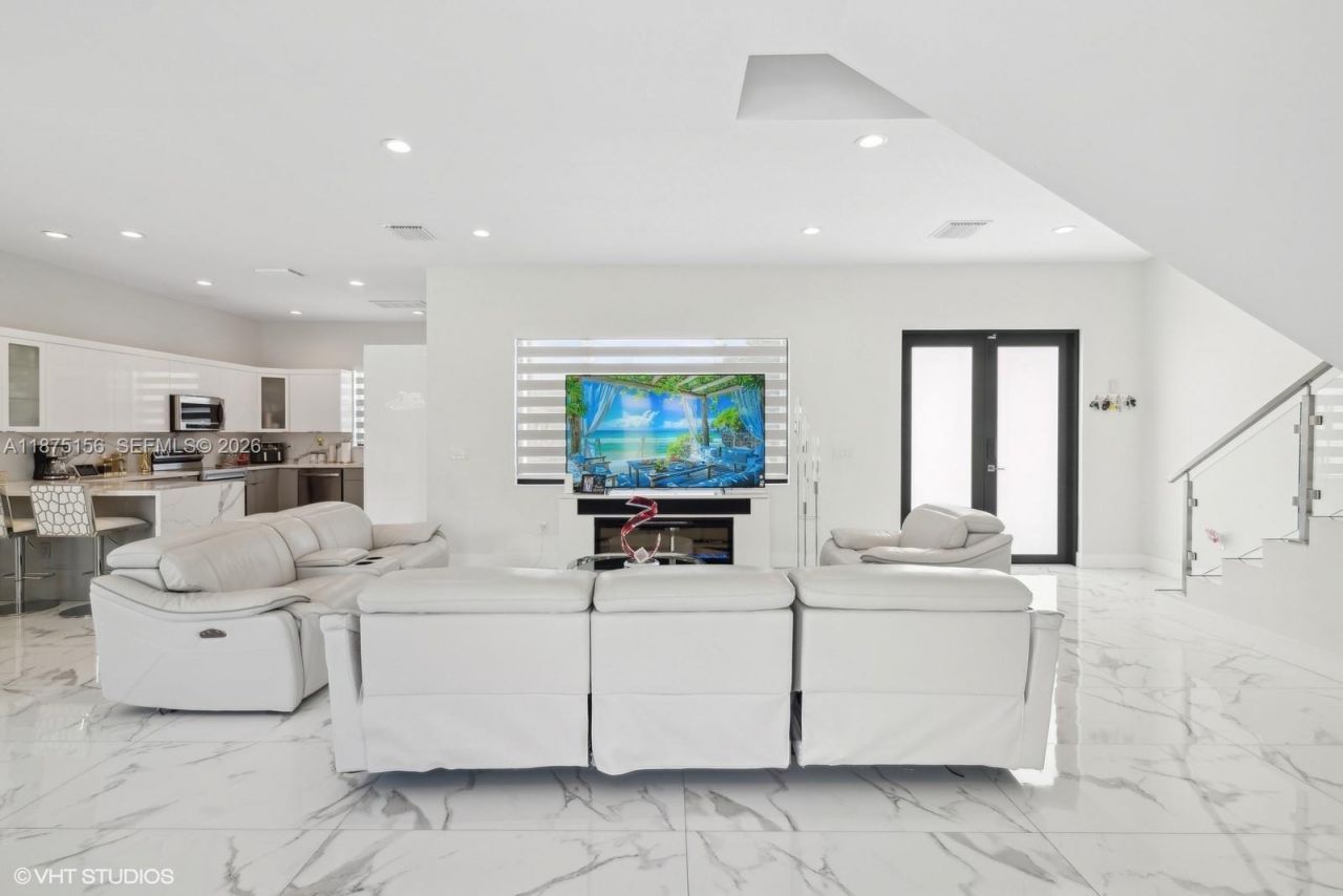 13331 SW 41st St, Miami, FL 33175 Photo