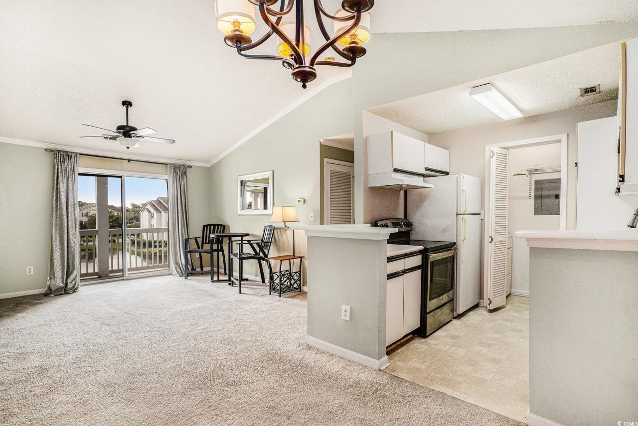 3792 Hitchcock Way Photo 10