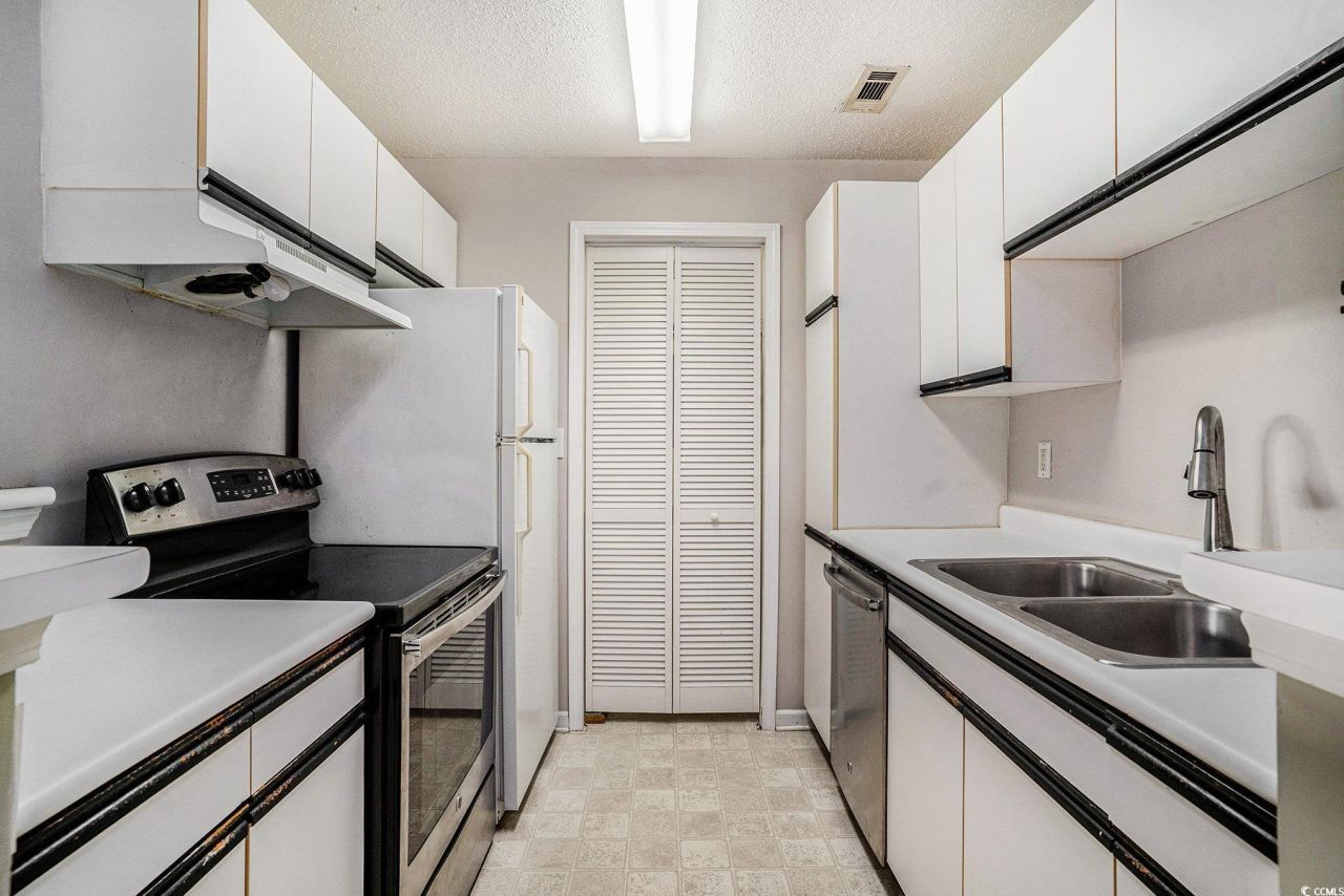 3792 Hitchcock Way Photo 11