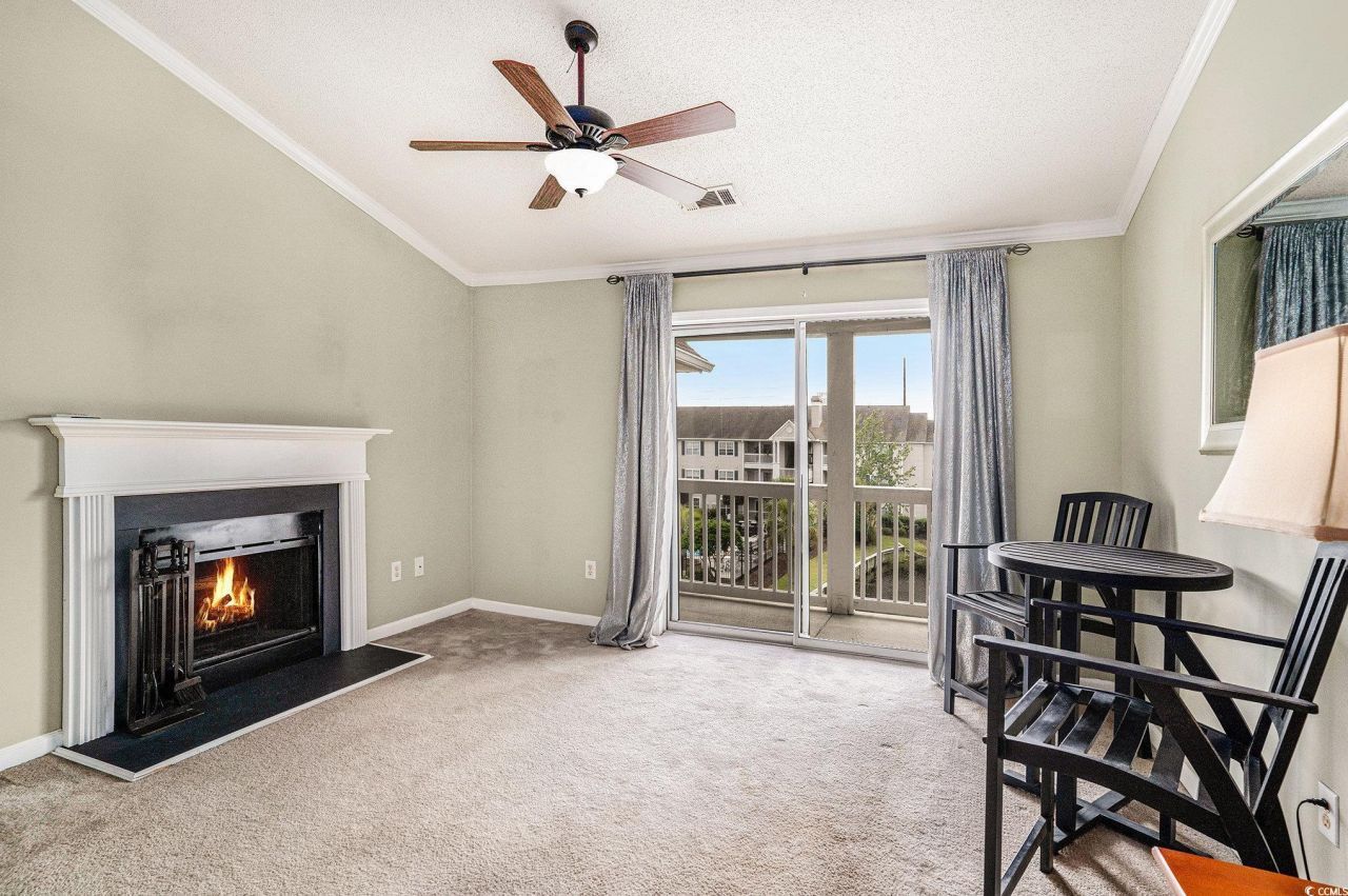 3792 Hitchcock Way Photo 6