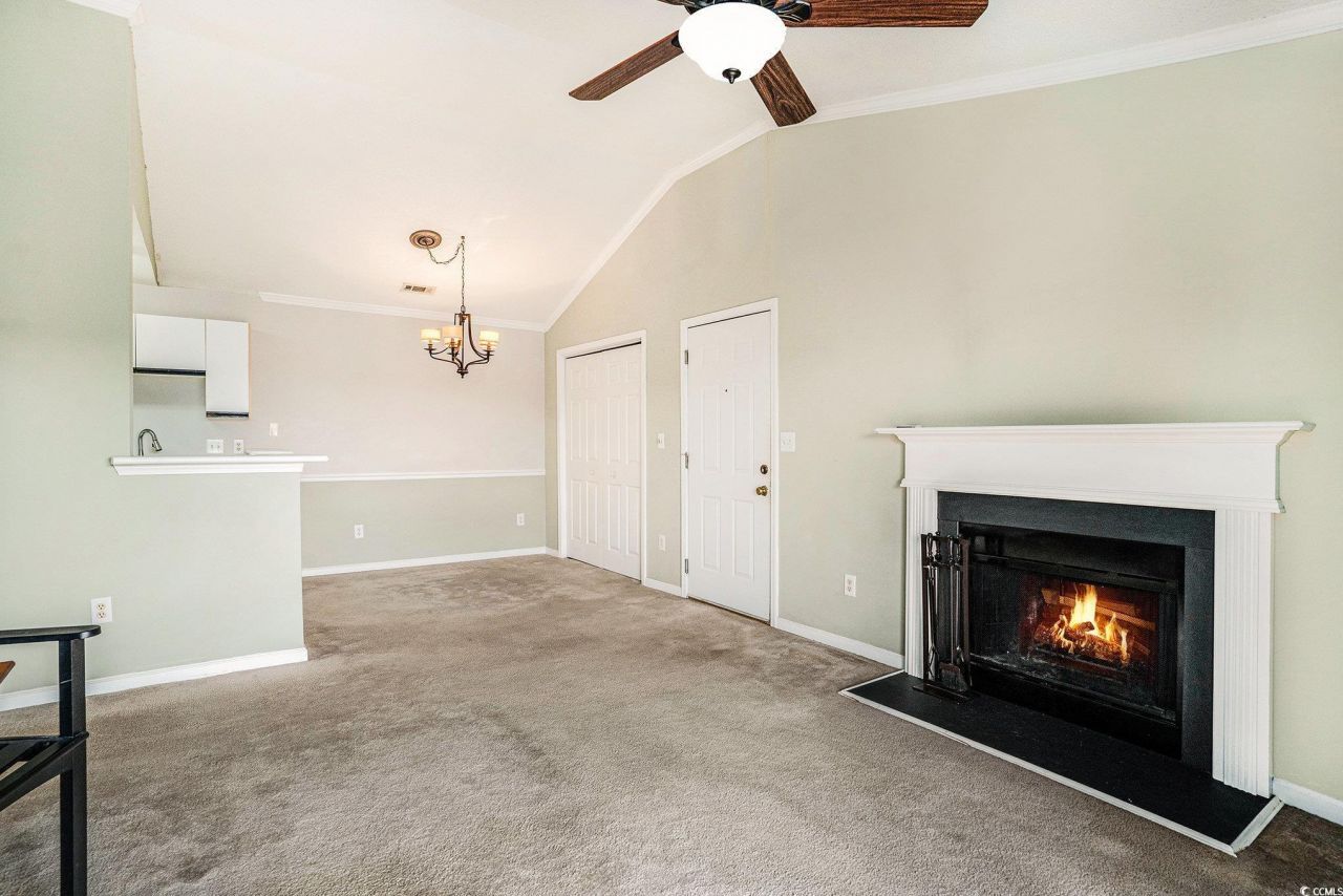 3792 Hitchcock Way Photo 8