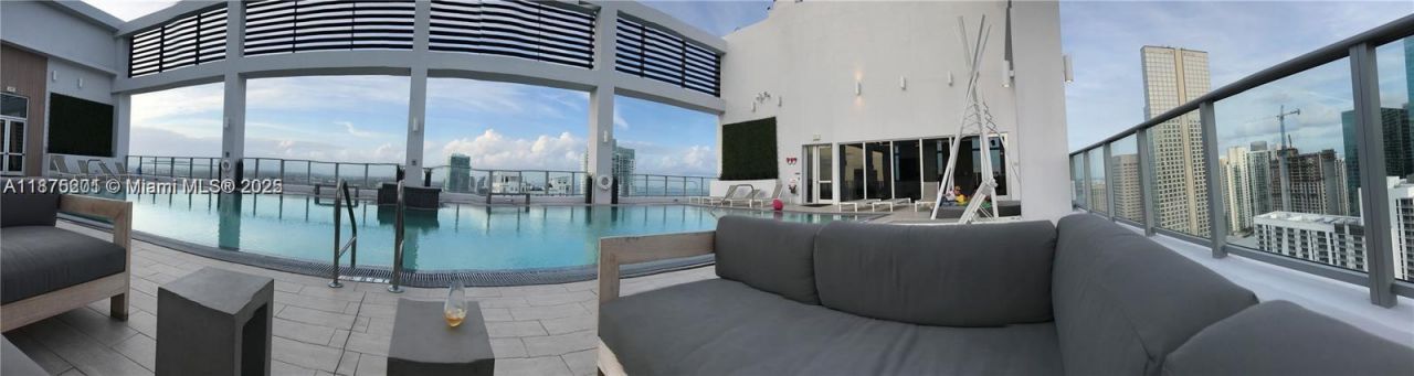 151 SE 1st St, Unit 2807, Miami, FL 33131 Photo