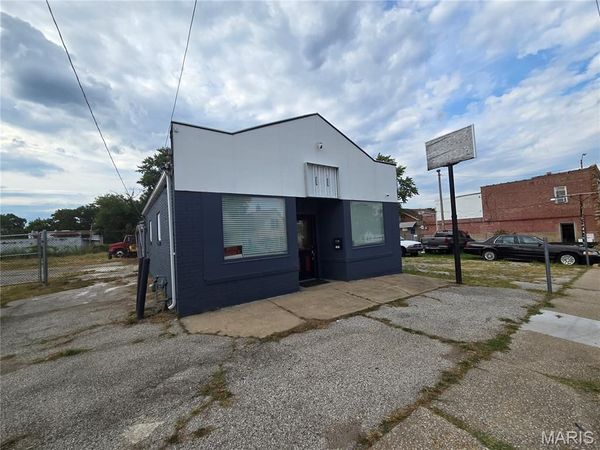 809 Lemay Ferry Road, St Louis, MO 63125