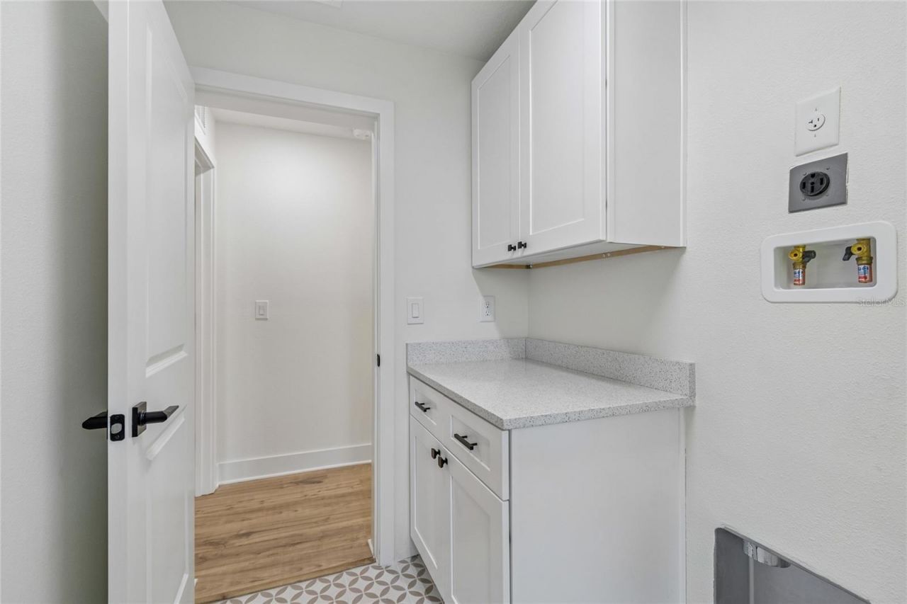 2301 Highland Street S, Saint Petersburg, FL 33705 Photo