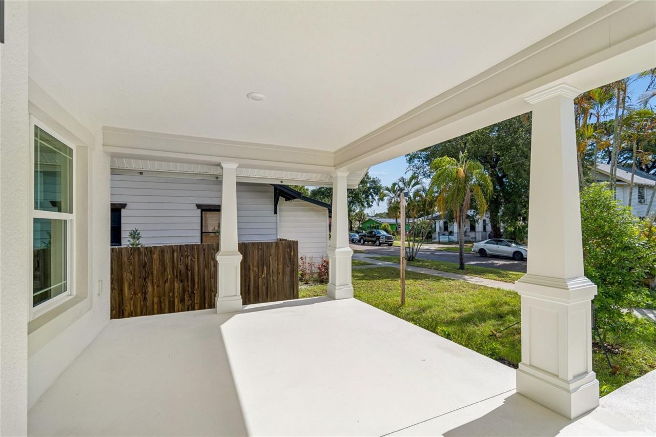 2301 Highland Street S, Saint Petersburg, FL 33705 Photo