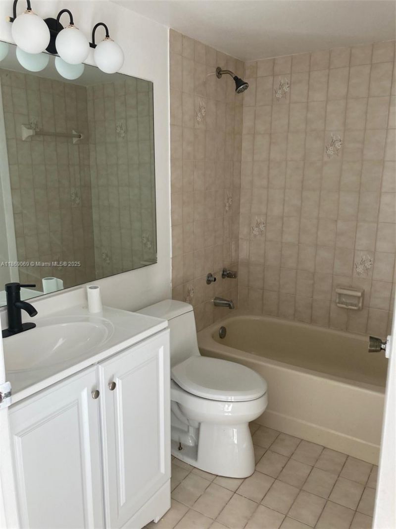 11750 SW 18th St, Unit 314-1, Miami, FL 33175 Photo