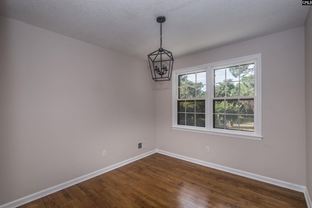 7909 Wessex Lane Photo 29