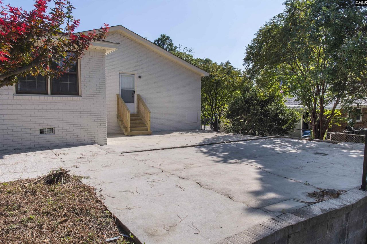 7909 Wessex Lane Photo 9