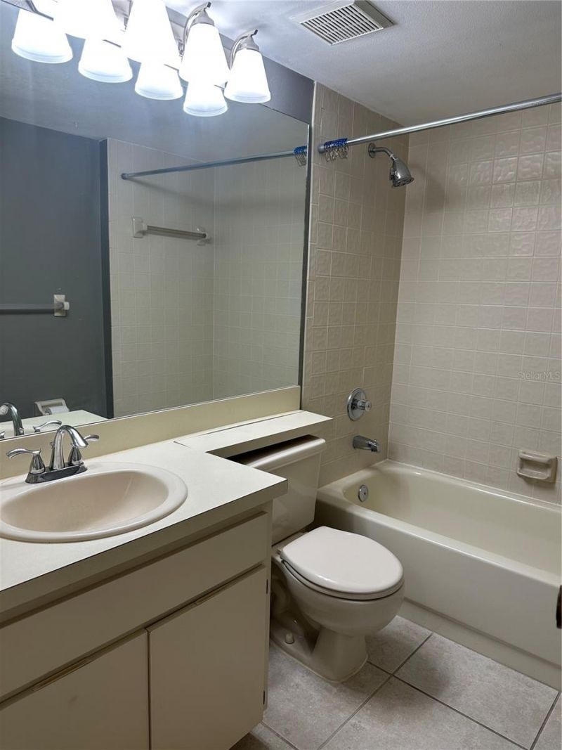 6810 Stones Throw Circle N, Unit 13203, Saint Petersburg, FL 33710 Photo