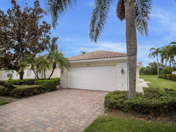 1342 Saint Lawrence Drive, Palm Beach Gardens, FL 33410
