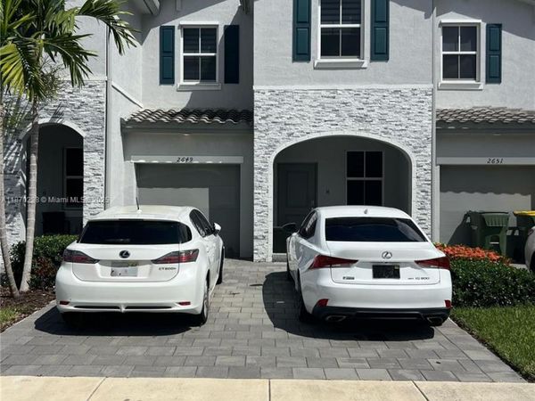 2649 SE 12th St, Homestead, FL 33035