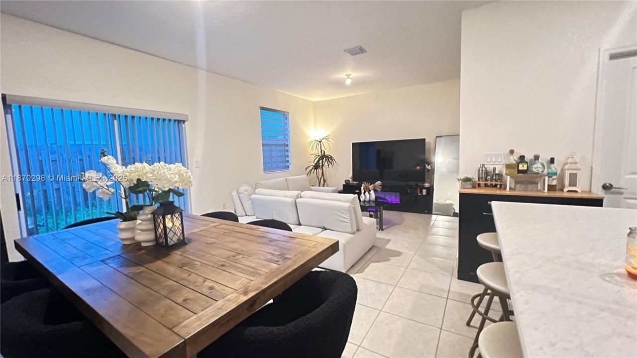 2649 SE 12th St, Homestead, FL 33035 Photo