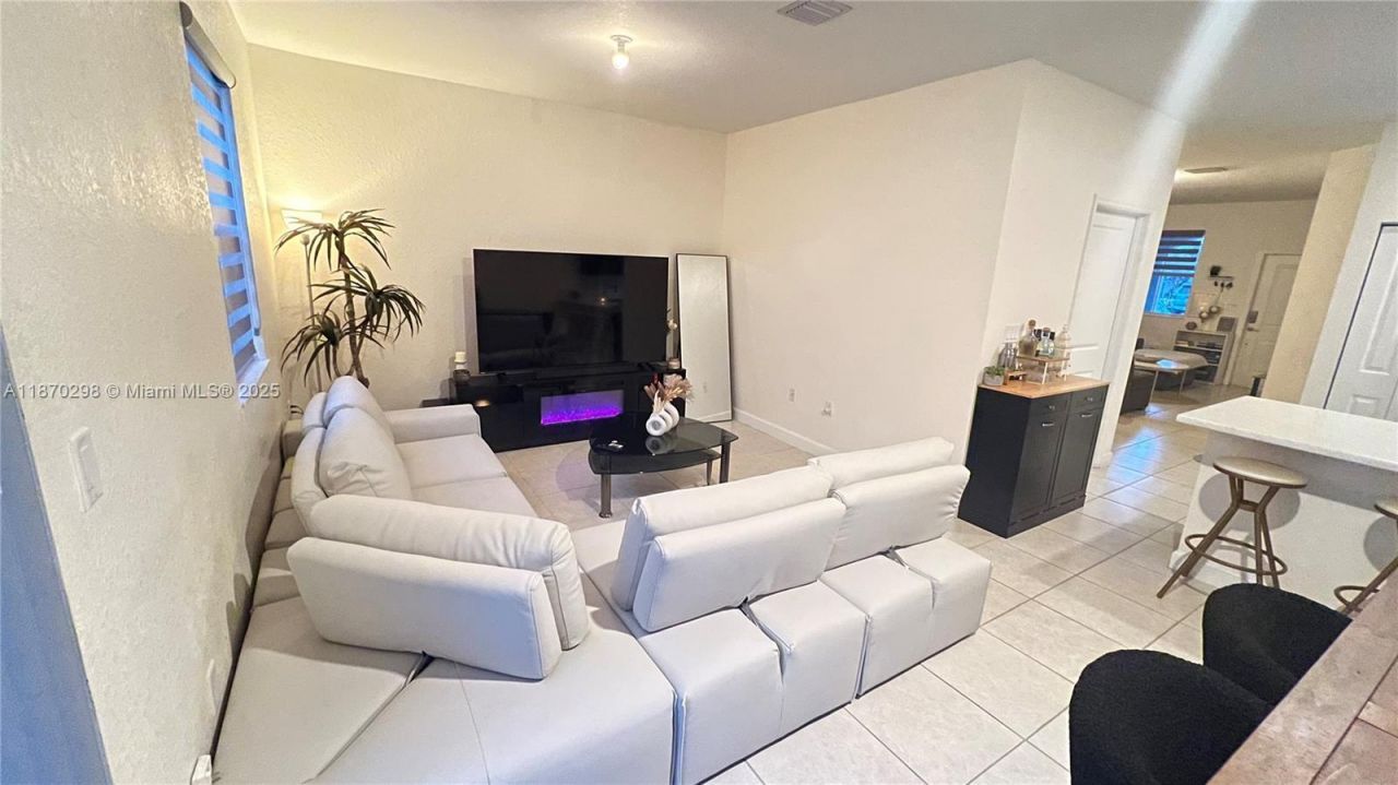 2649 SE 12th St, Homestead, FL 33035 Photo