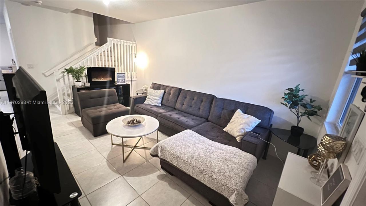 2649 SE 12th St, Homestead, FL 33035 Photo