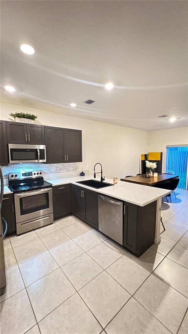 2649 SE 12th St, Homestead, FL 33035 Photo