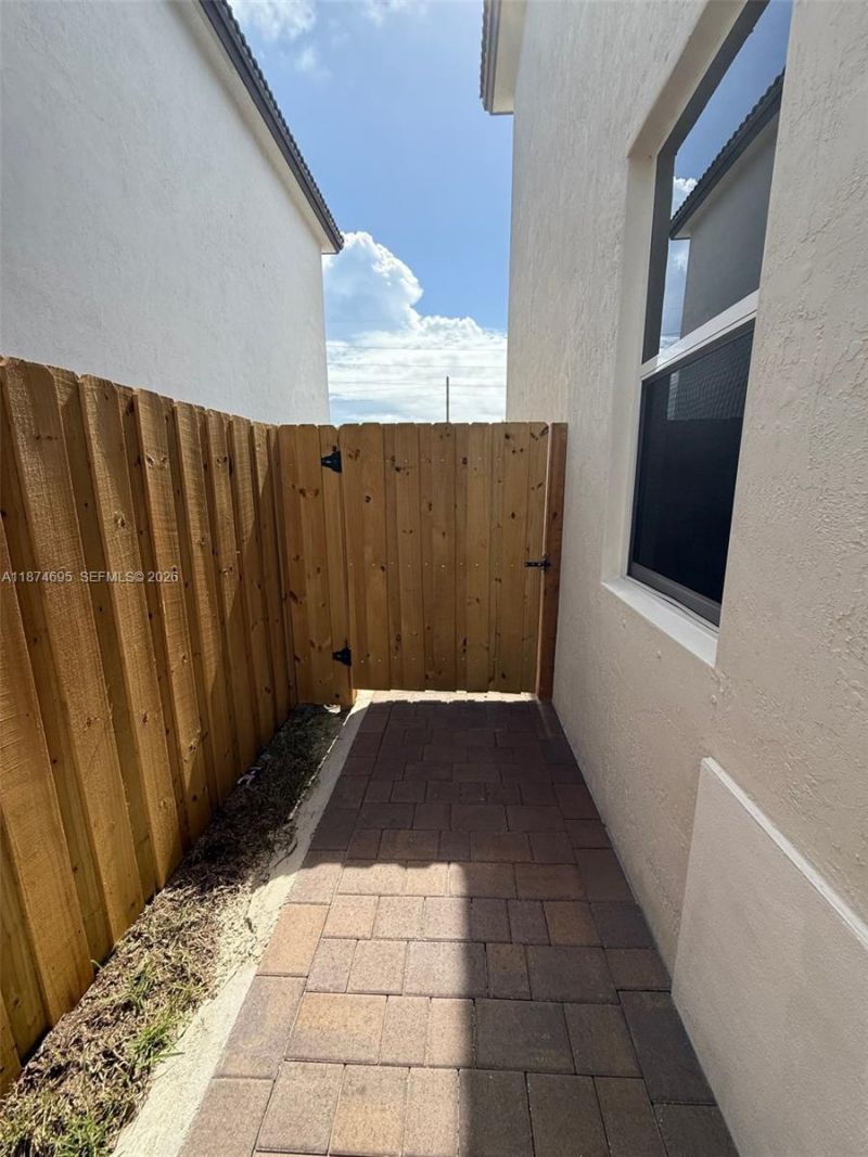 2600 SE 25th Ct, Homestead, FL 33035 Photo