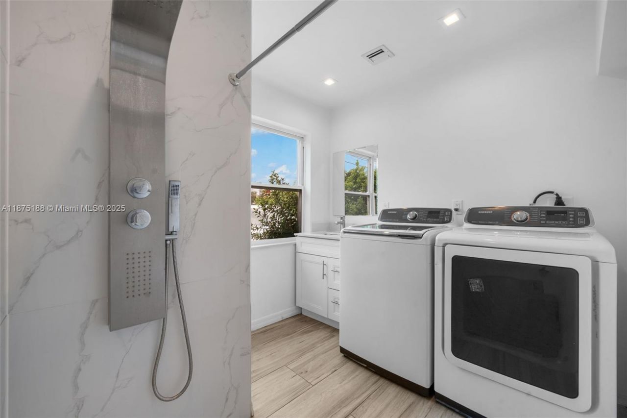 524 NW 10th, Hallandale Beach, FL 33009 Photo