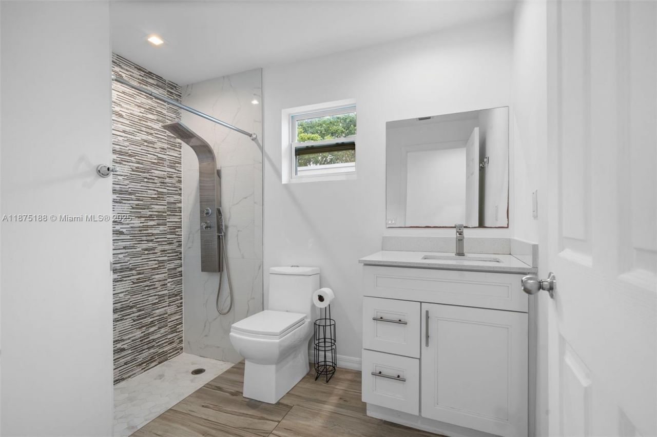 524 NW 10th, Hallandale Beach, FL 33009 Photo